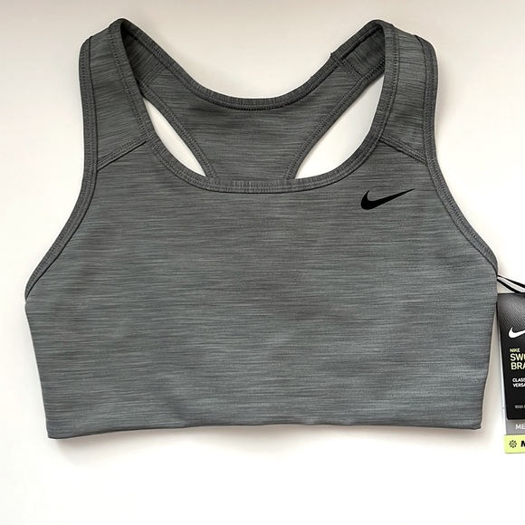 Nike Swoosh Bra Classic Fit Women’s - Picture 1 of 5